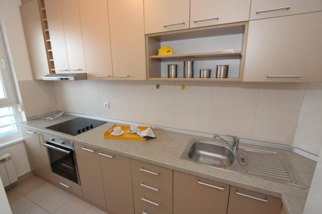 New Belgrade Apartment Neven, Parking 5 Evra Dan Экстерьер фото
